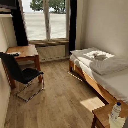Hotel Zollhaus Huelperode 2*
